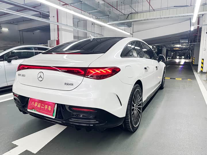 Фото 8 - Mercedes-Benz EQE