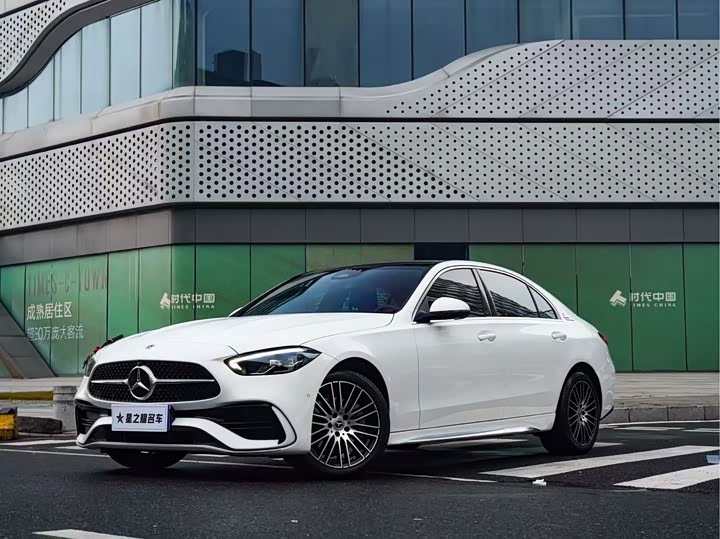 Фото 1 - Mercedes-Benz C-Class