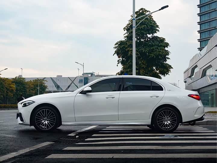 Фото 3 - Mercedes-Benz C-Class