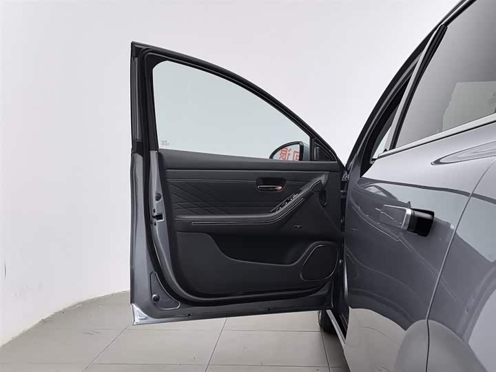 Baojun Xiangjing 2025 2025款 插混 140km豪华版