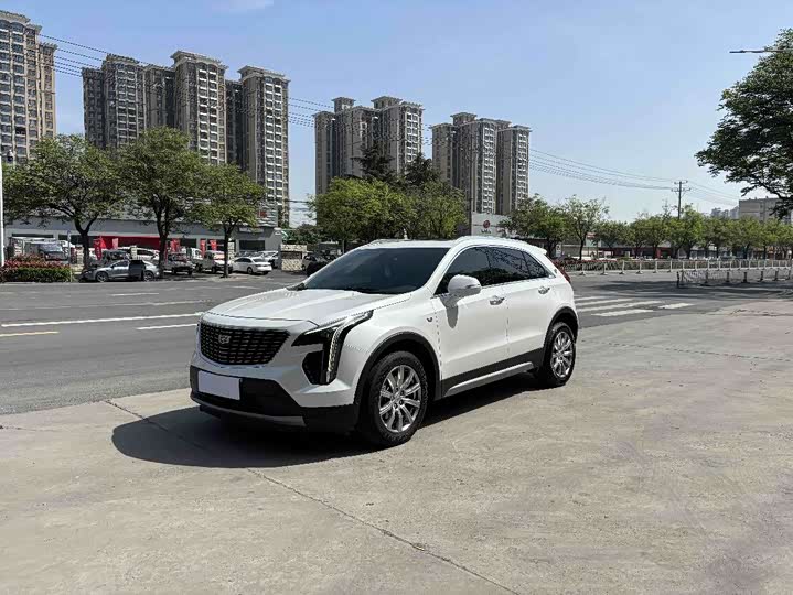 Фото 1 - Cadillac XT4