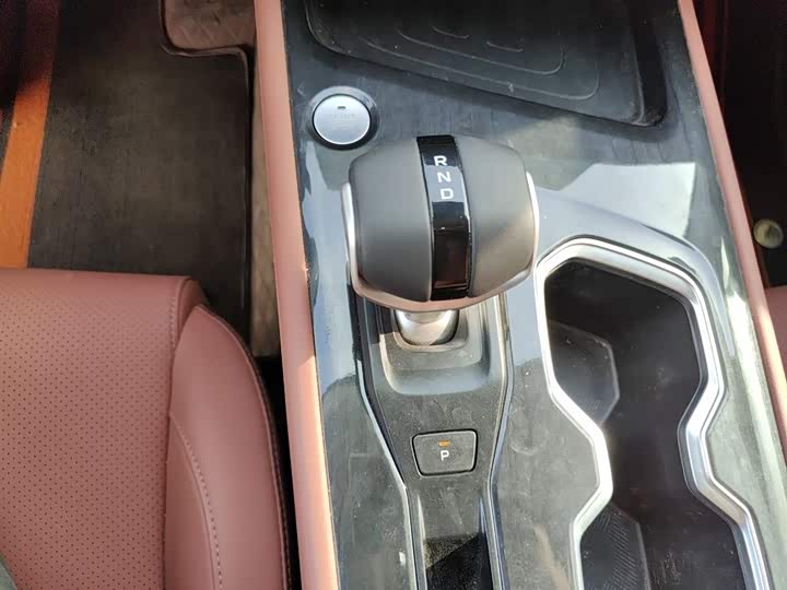 Changan CS75 2026 2026款 PRO 1.5T DCT 尊享型 7座