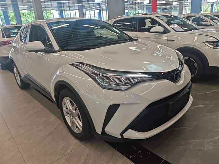 Toyota C-HR 2022 2022款 2.0L 领先版