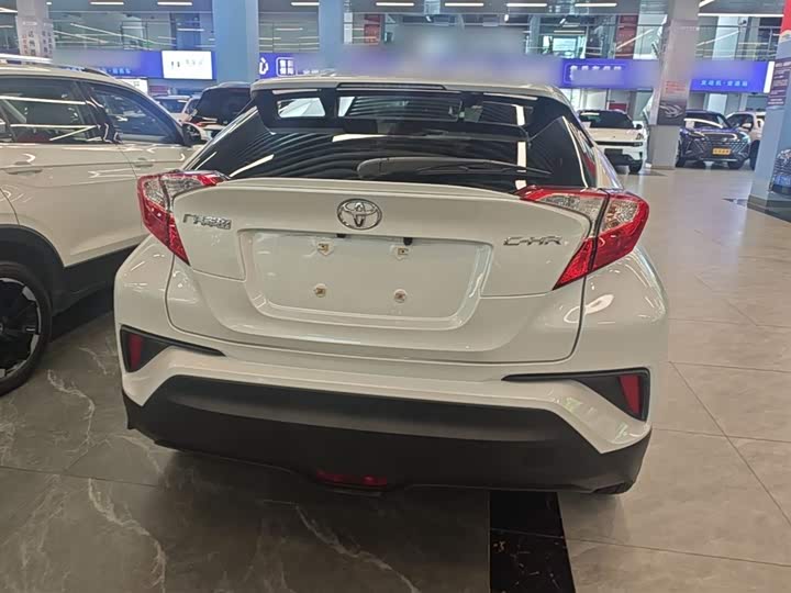 Toyota C-HR 2022 2022款 2.0L 领先版