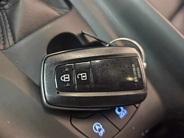 Toyota C-HR 2022 2022款 2.0L 领先版