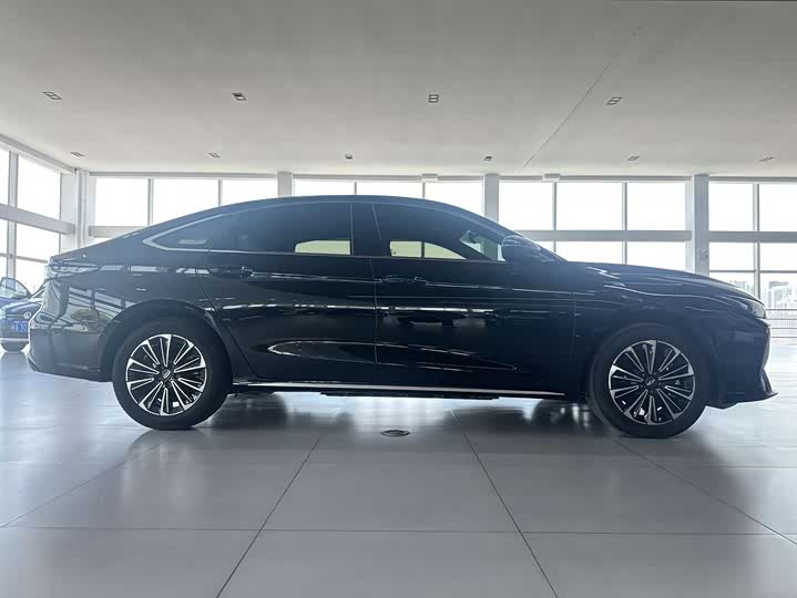 Chery Fulwin A8L 2025 2025款 1.5TGDI 145km 标准型