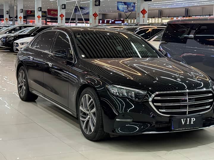 Zdjęcie 2 - Mercedes-Benz E-Class