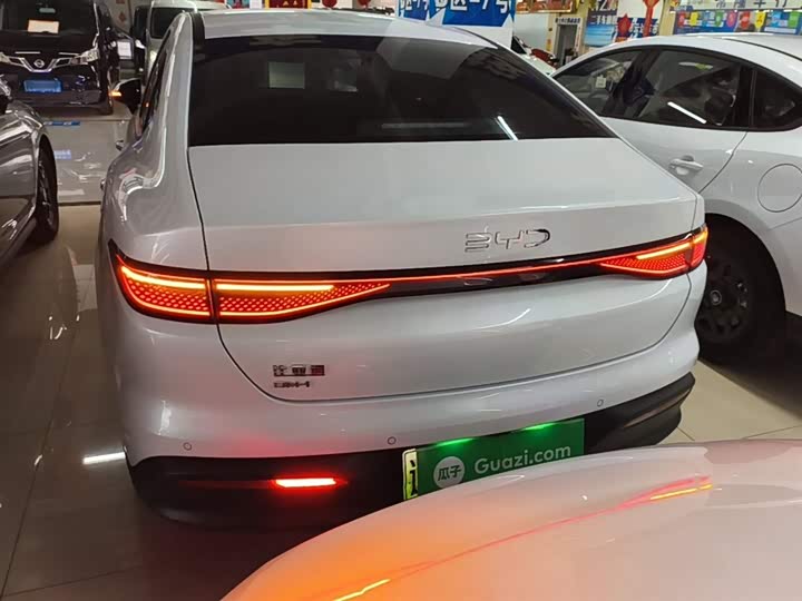 Фото 6 - BYD Seal 05 DM-i Hybrid