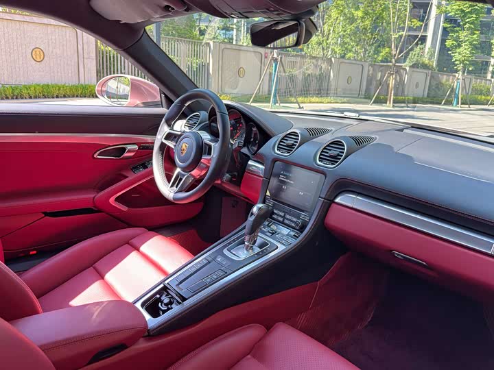 Zdjęcie 7 - Porsche 718