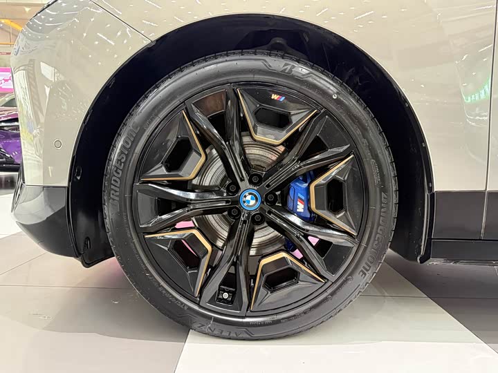 BMW iX 2023 2023款 M60
