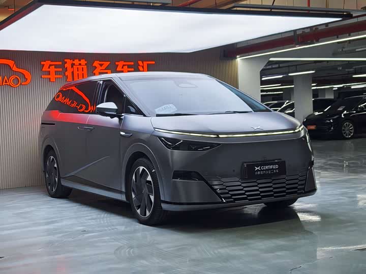 Фото 3 - XPeng X9