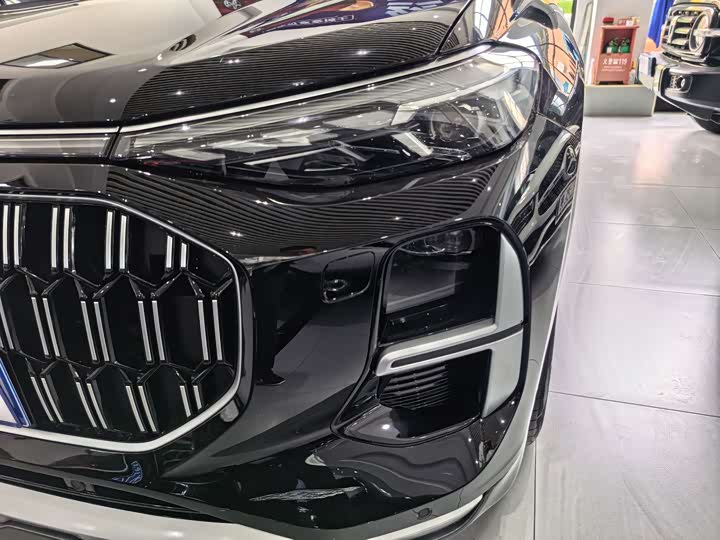 Audi Q6 2024 2024款 45 TFSI quattro 齐云型 羽林套装 7座