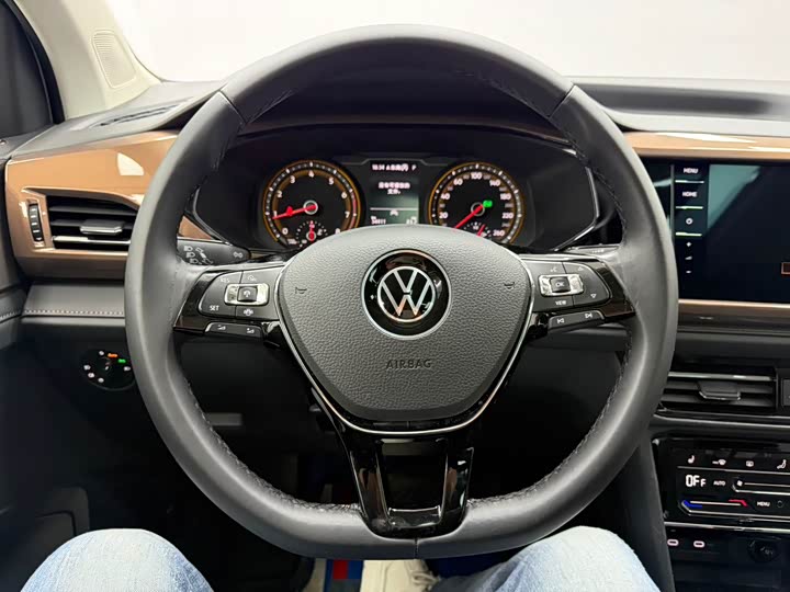 Volkswagen Tharu 2021 2021款 280TSI 两驱豪华版PLUS