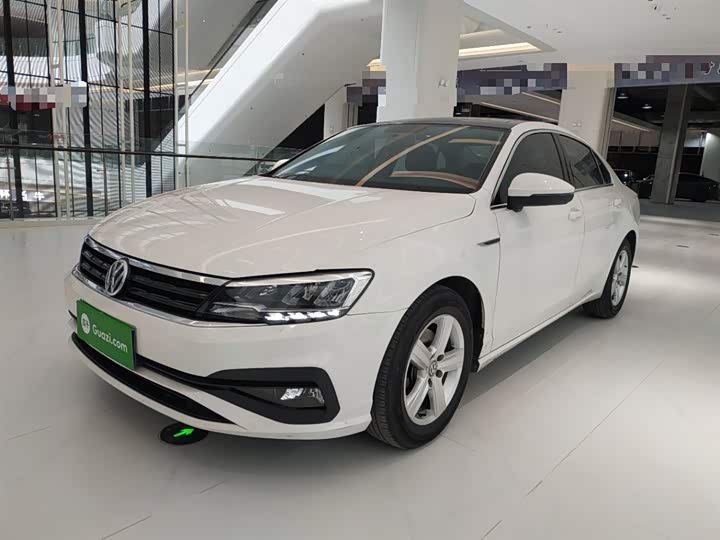Фото 1 - Volkswagen Lamando L