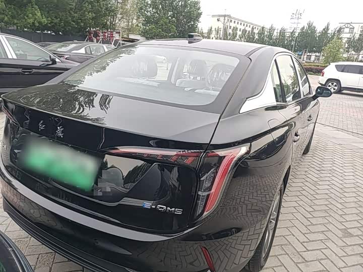 Hongqi E-QM5 2025 2025款 500km 出行版