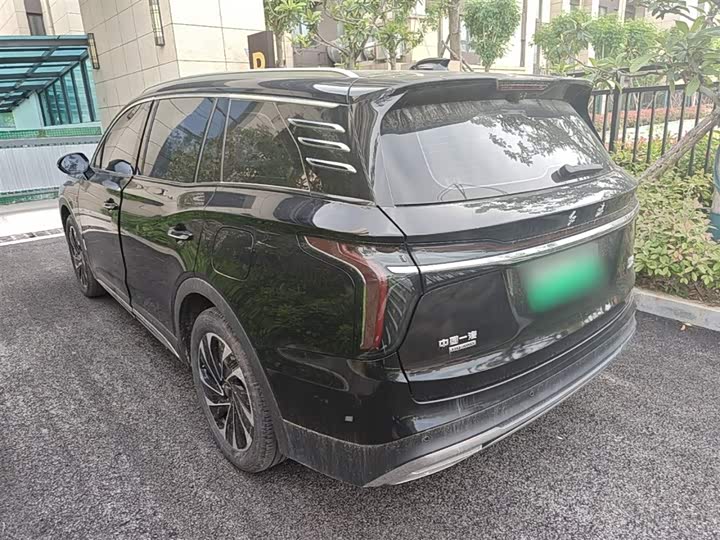 Photo 5 - Hongqi HS7 Hybrid