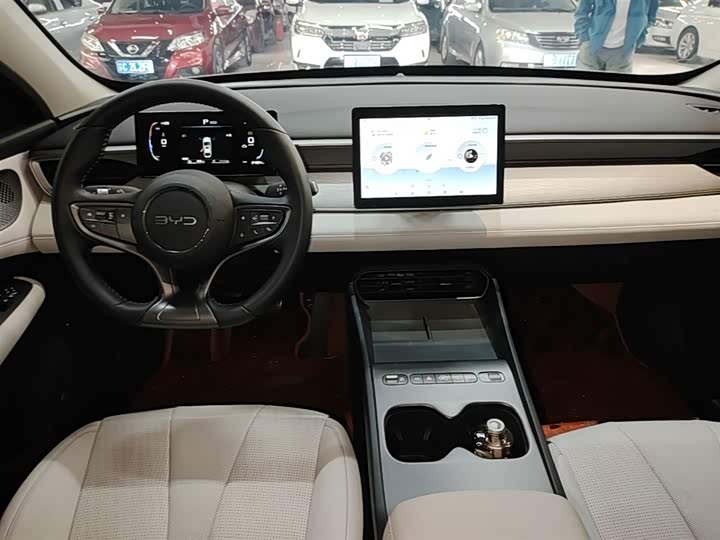 BYD Seal 05 DM-i Hybrid 2026 2026款 DM-i 128KM豪华型