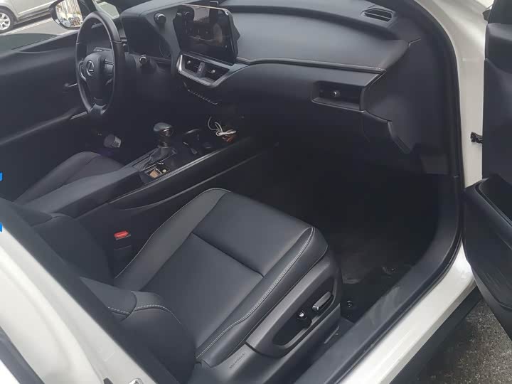 Lexus UX 2022 2022款 260h 探·酷版