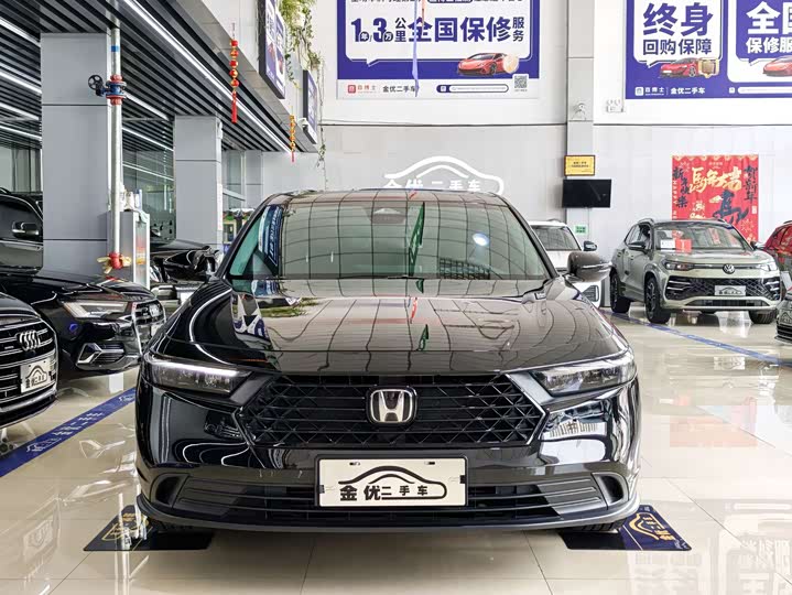 Фото 2 - Honda Accord