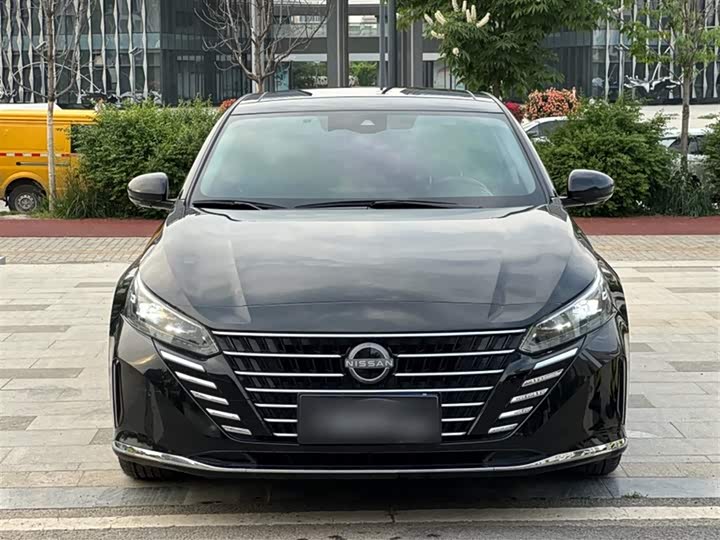 Zdjęcie 8 - Nissan Teana
