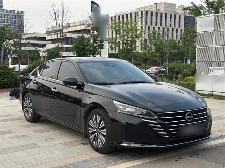 Zdjęcie 9 - Nissan Teana