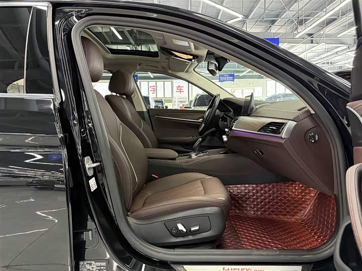 Фото 9 - BMW 5 Series Hybrid