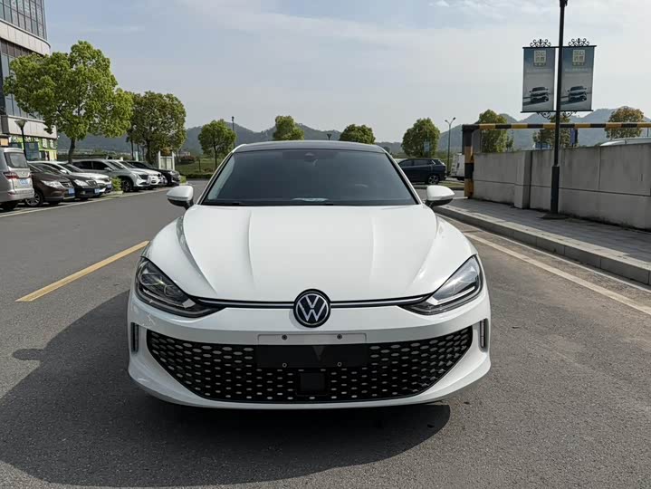 Volkswagen Lamando L 2024 2024款 凌渡L 280TSI DSG炫辣版