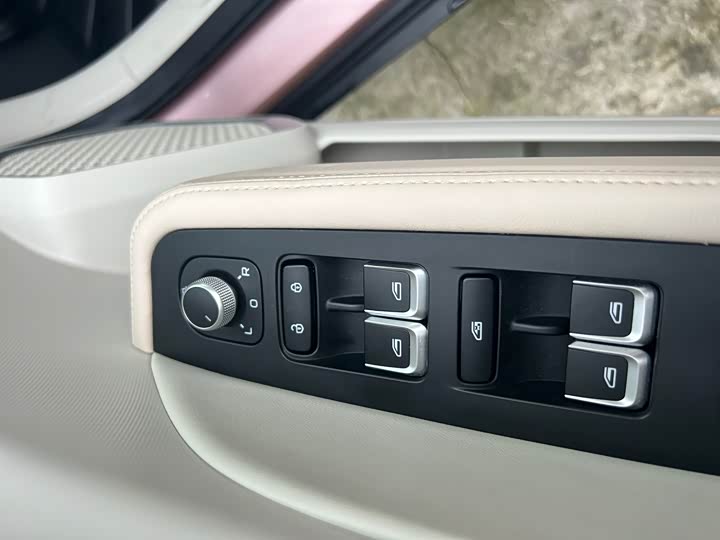 Geely Icon 2023 2023款 1.5TD 巧克力醇巧版