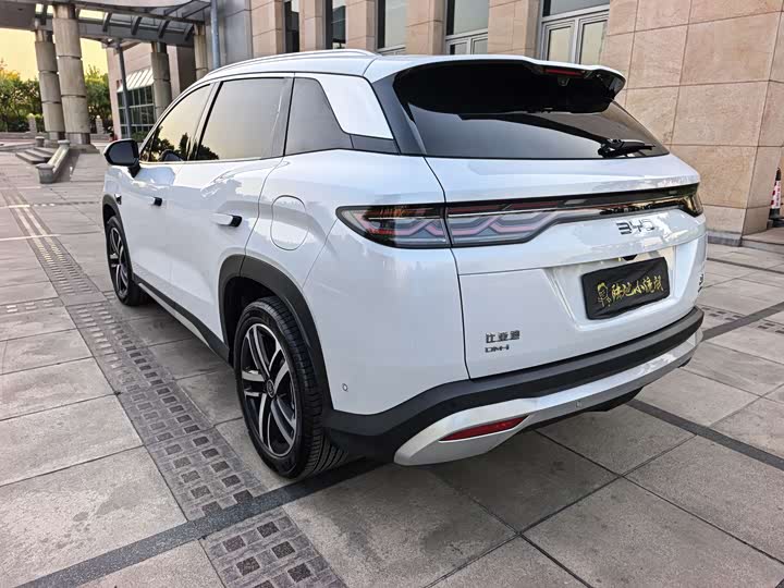 BYD Song L DM-i Hybrid 2025 2025款 智驾版 112km 领先型