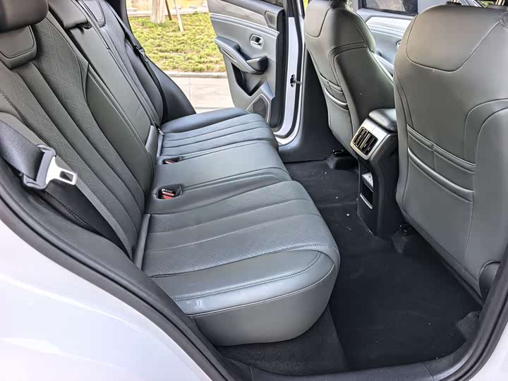 BYD Song L DM-i Hybrid 2025 2025款 智驾版 112km 领先型