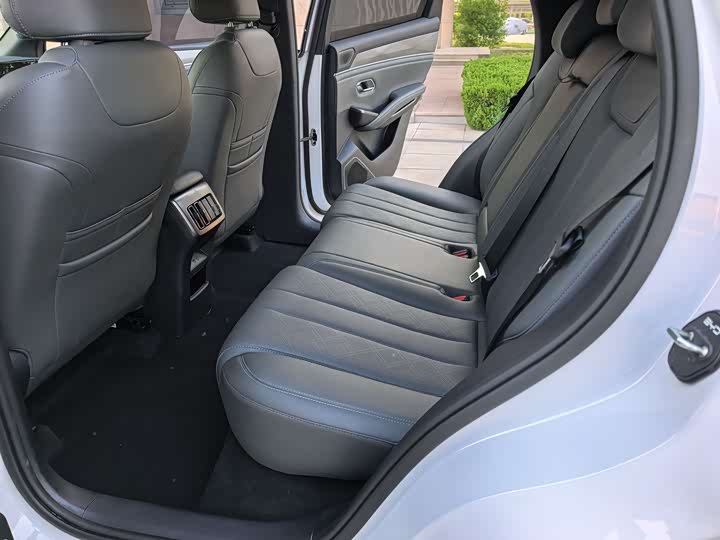 BYD Song L DM-i Hybrid 2025 2025款 智驾版 112km 领先型