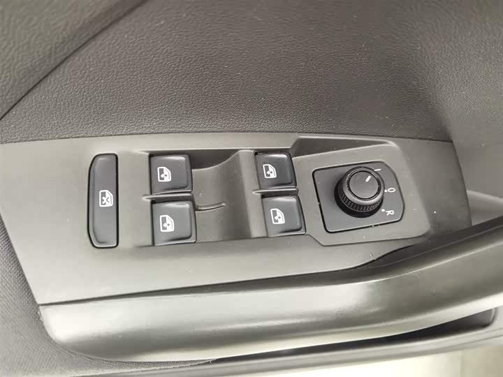 Volkswagen T-Cross 2023 2023款 改款 1.5L 自动风尚版