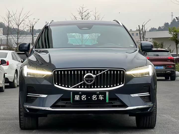Фото 2 - Volvo XC60 Hybrid