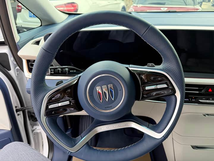 Buick GL8 Century 2025 2025款 2.0T 七座蕴世版