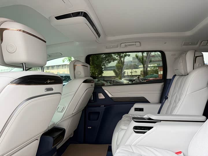 Buick GL8 Century 2025 2025款 2.0T 七座蕴世版
