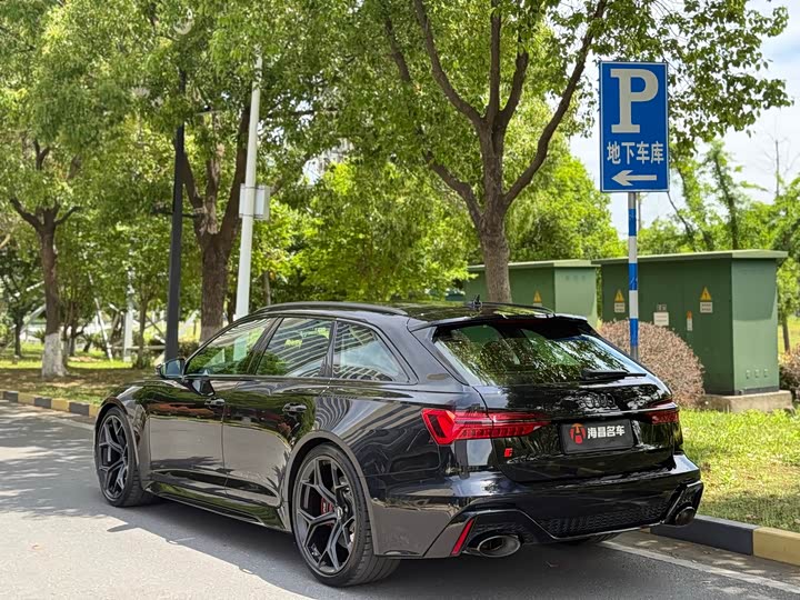 2025 Audi RS 6