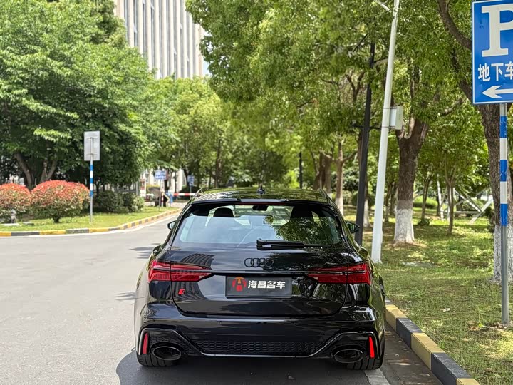 2025 Audi RS 6