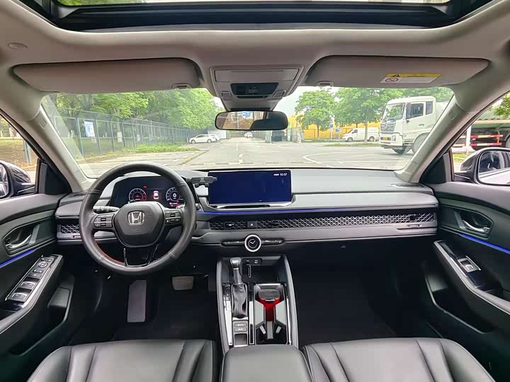 Фото 5 - Honda Accord