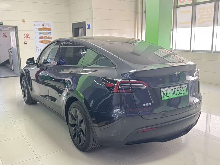 Tesla Model Y 2024 2024款 后轮驱动版