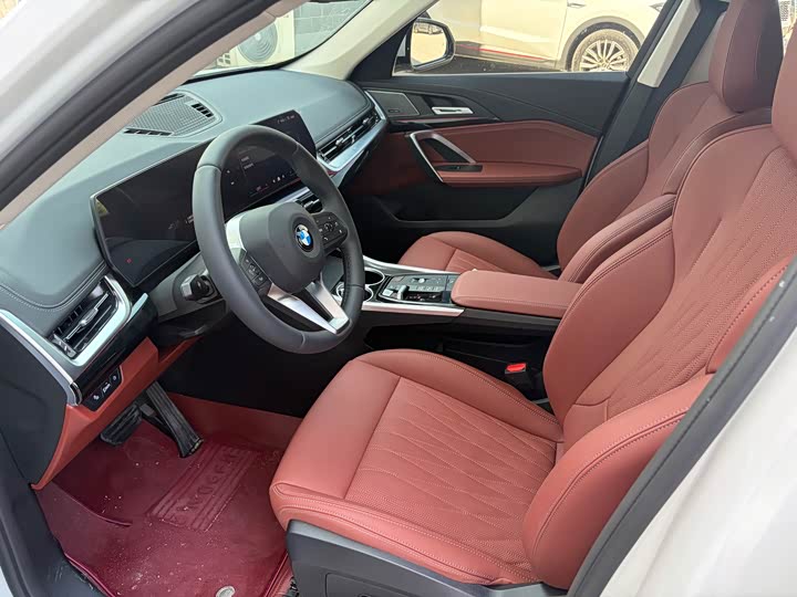 BMW X1 2025 2025款 sDrive25Li X设计套装