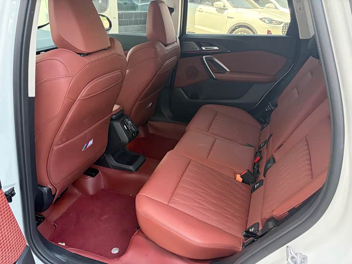 BMW X1 2025 2025款 sDrive25Li X设计套装
