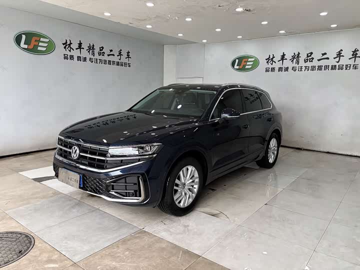 2025 Volkswagen Touareg