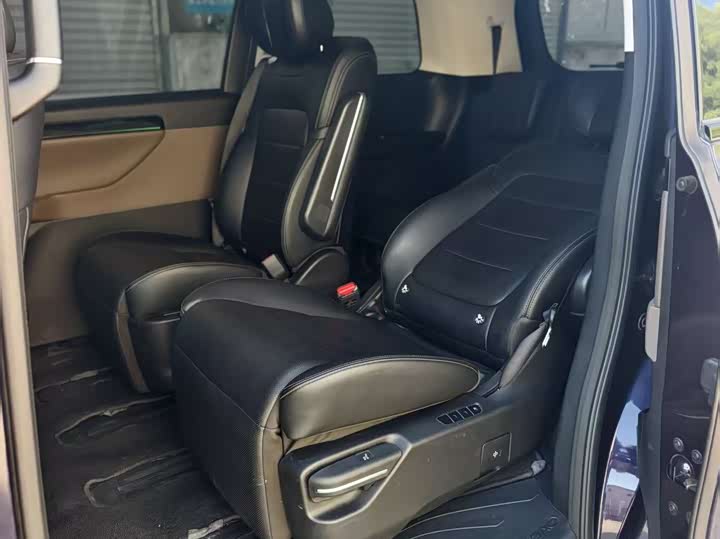 Фото 5 - GAC Trumpchi E8