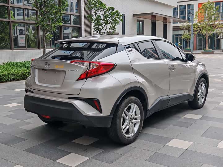 Toyota C-HR 2022 2022款 2.0L 舒适版