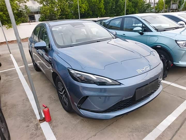 BYD Seal 05 DM-i Hybrid 2025 2025款 DM-i 智驾版 120KM旗舰型