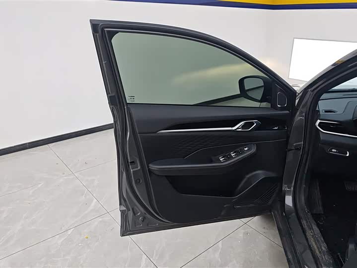 Geely Coolray 2025 2025款 缤越L 1.5TD DCT 星耀