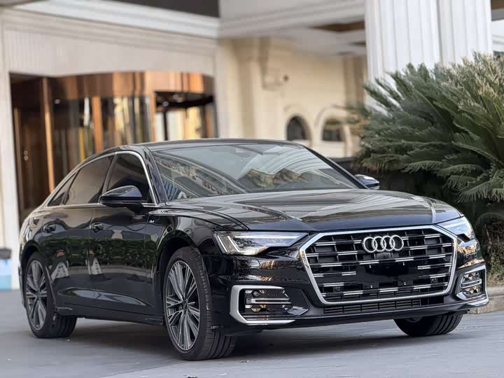 Фото 3 - Audi A6L