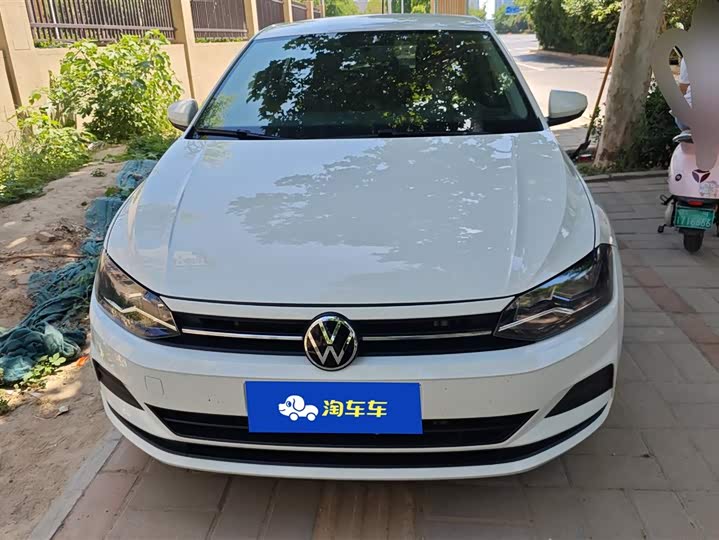 Photo 2 - Volkswagen Polo