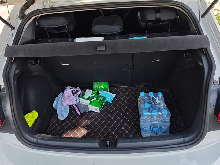 Photo 4 - Volkswagen Polo