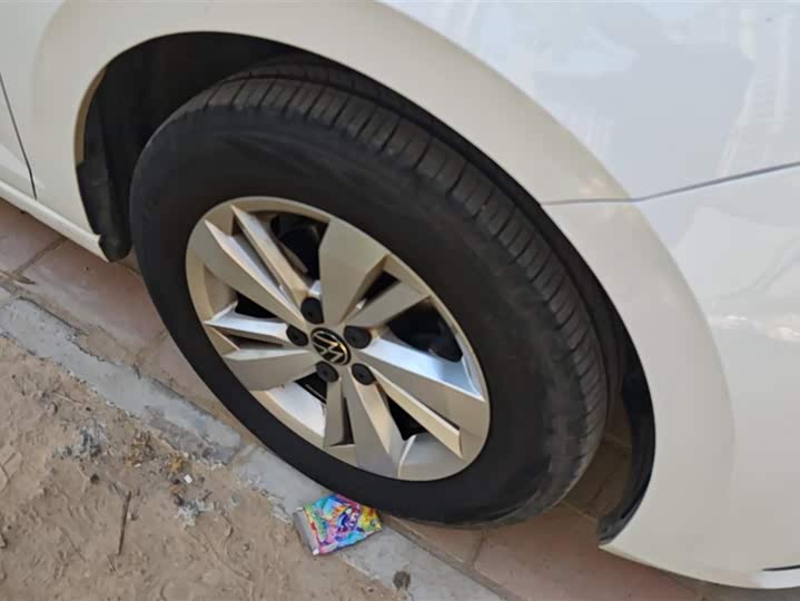 Photo 6 - Volkswagen Polo